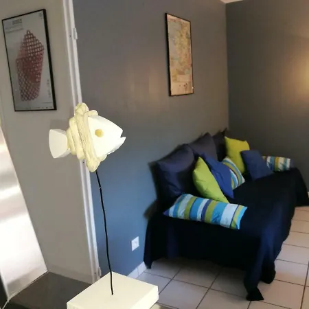 Nicolas I, 53m2, Chambre, Parking Prive Гренобль