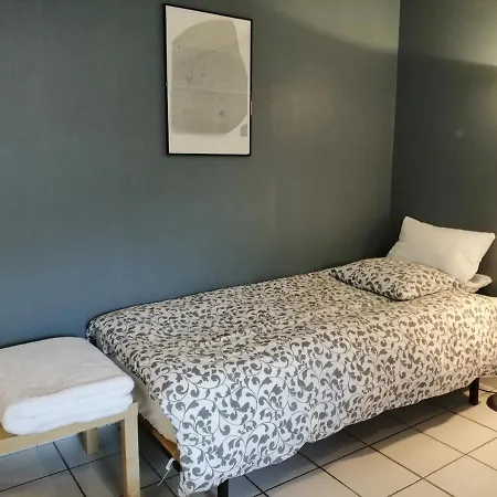 Nicolas I, 53m2, Chambre, Parking Prive
